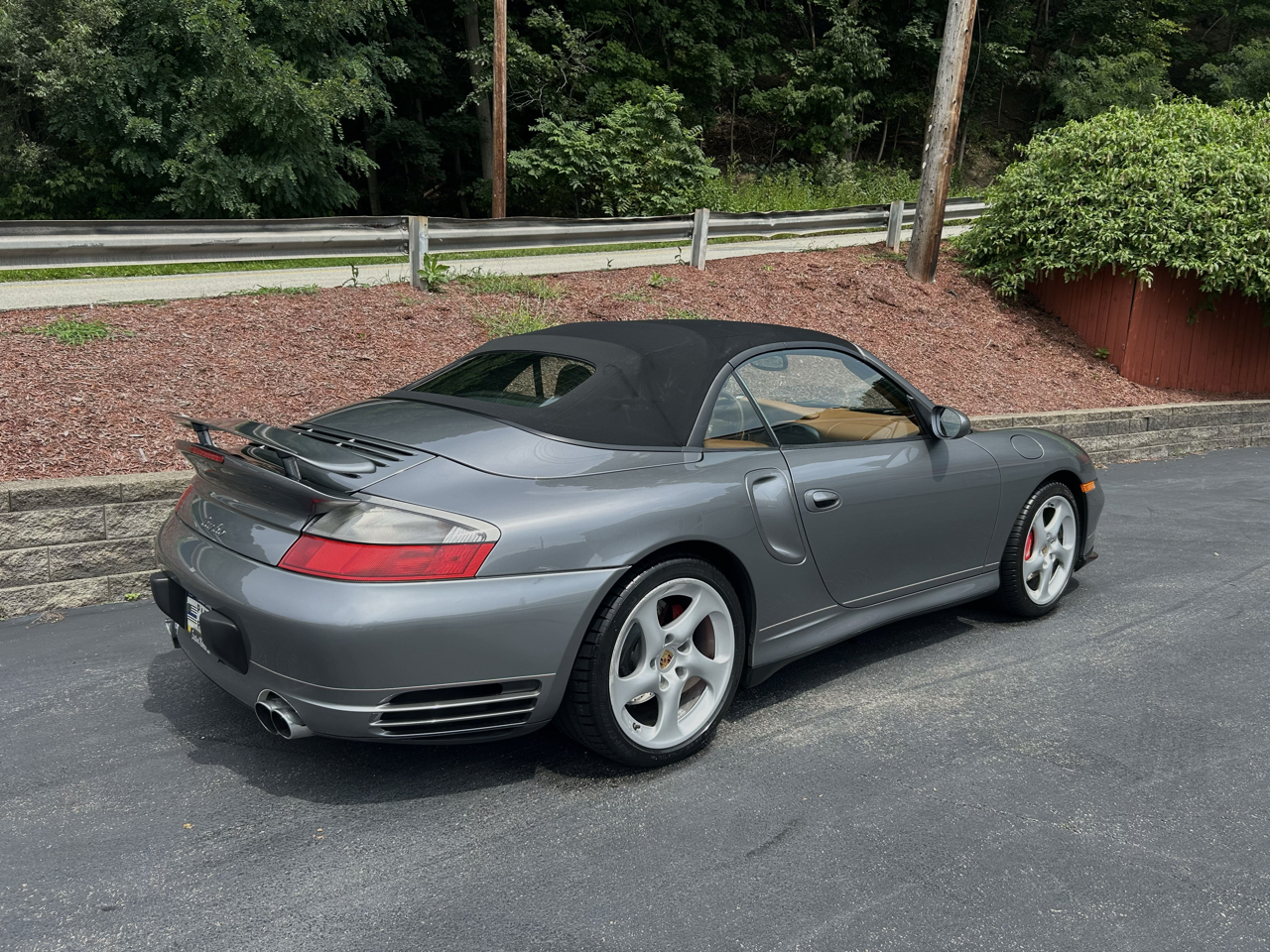 Porsche 911 2dr Cabriolet Turbo Tiptronic 2004