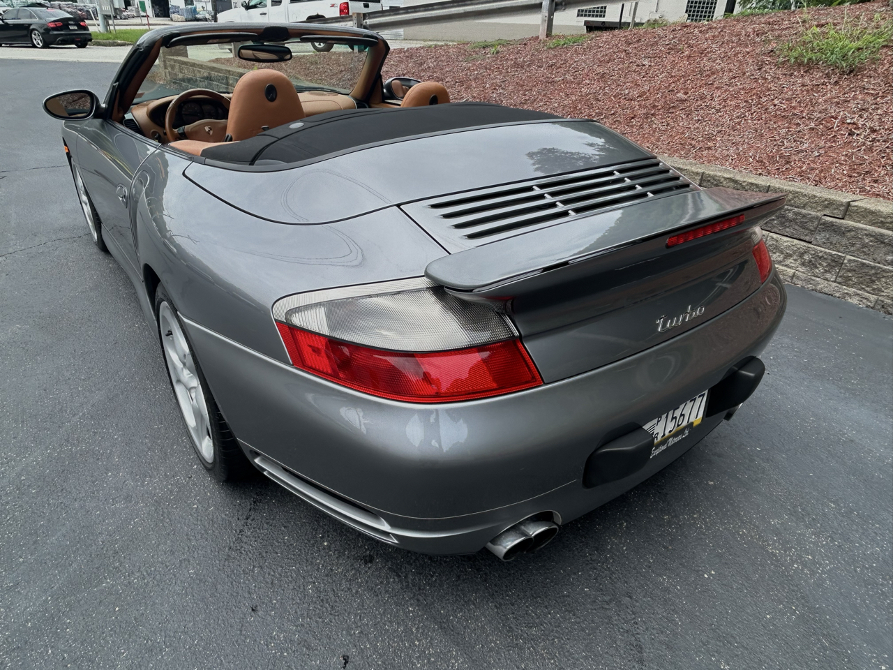 Porsche 911 2dr Cabriolet Turbo Tiptronic 2004