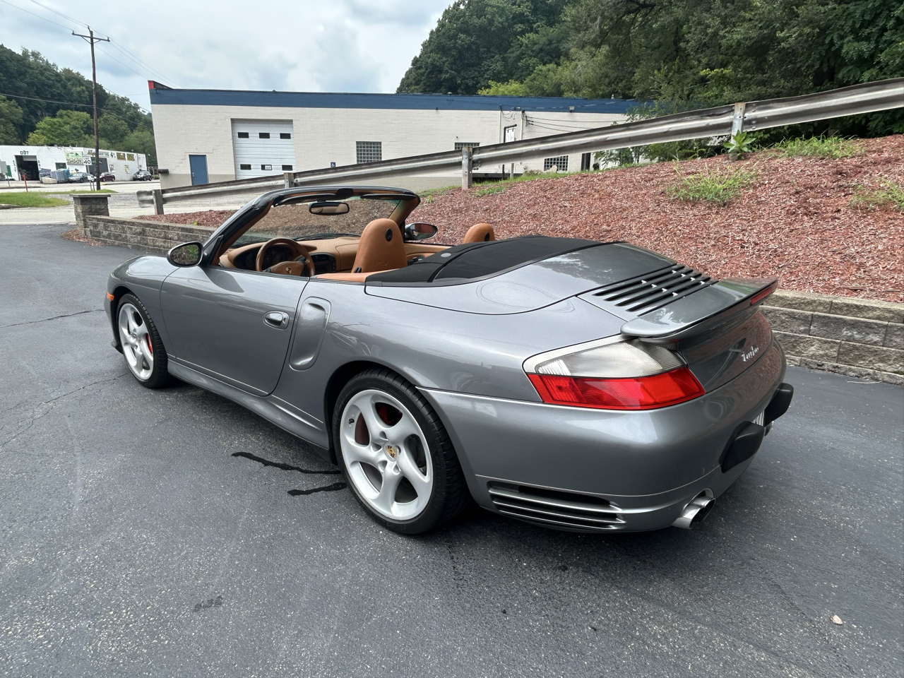 Porsche 911 2dr Cabriolet Turbo Tiptronic 2004