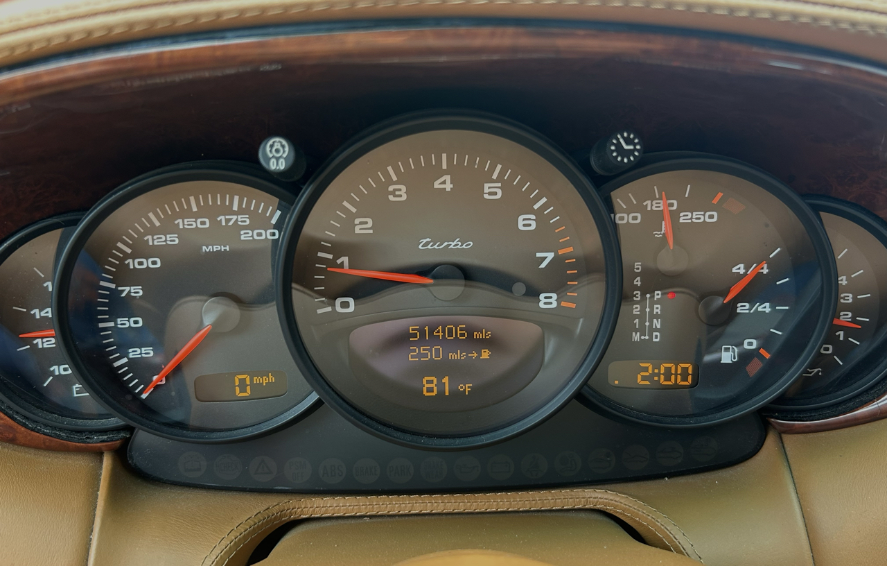 Porsche 911 2dr Cabriolet Turbo Tiptronic 2004