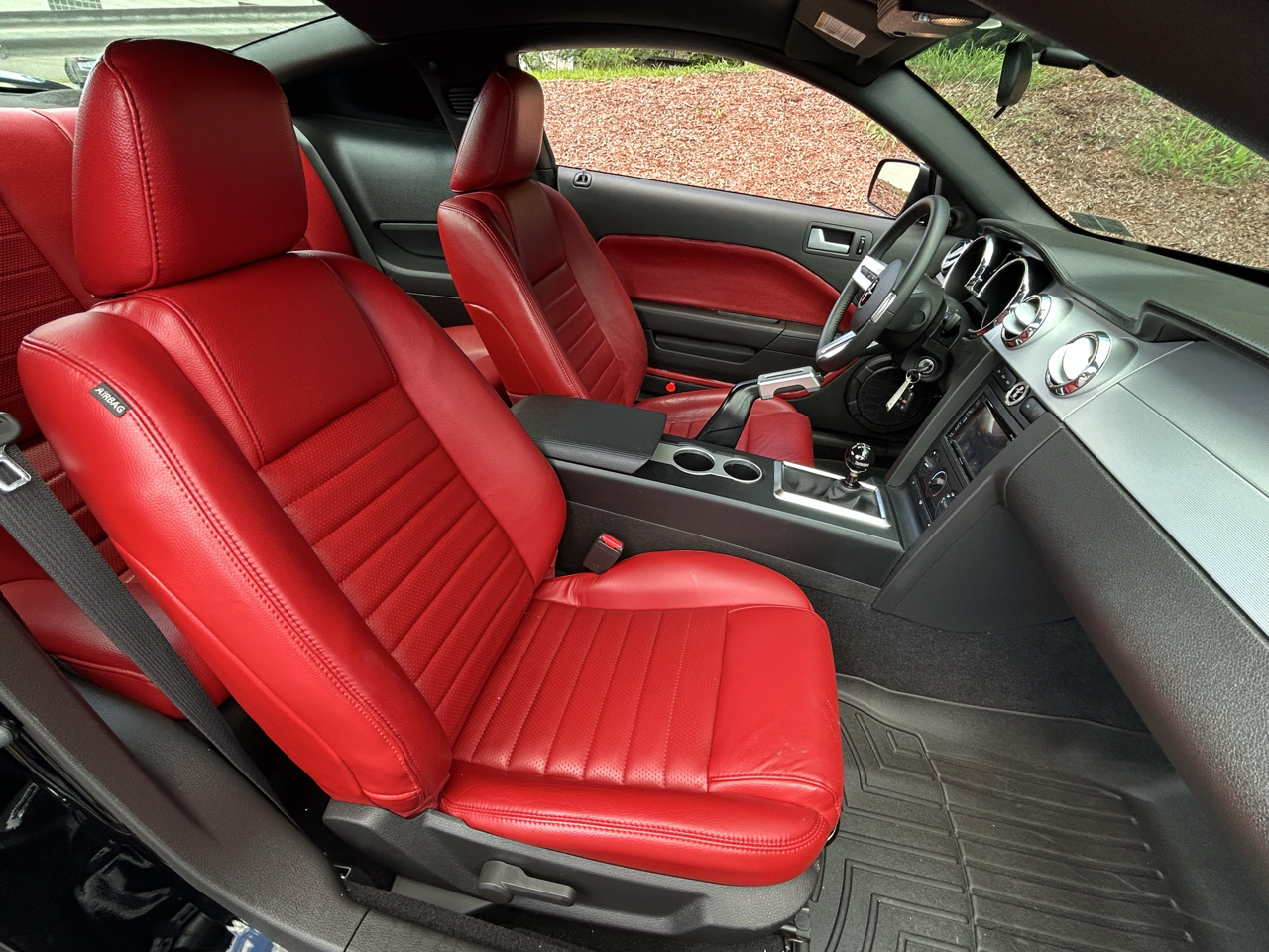 Ford Mustang 2dr Cpe GT Deluxe 2008