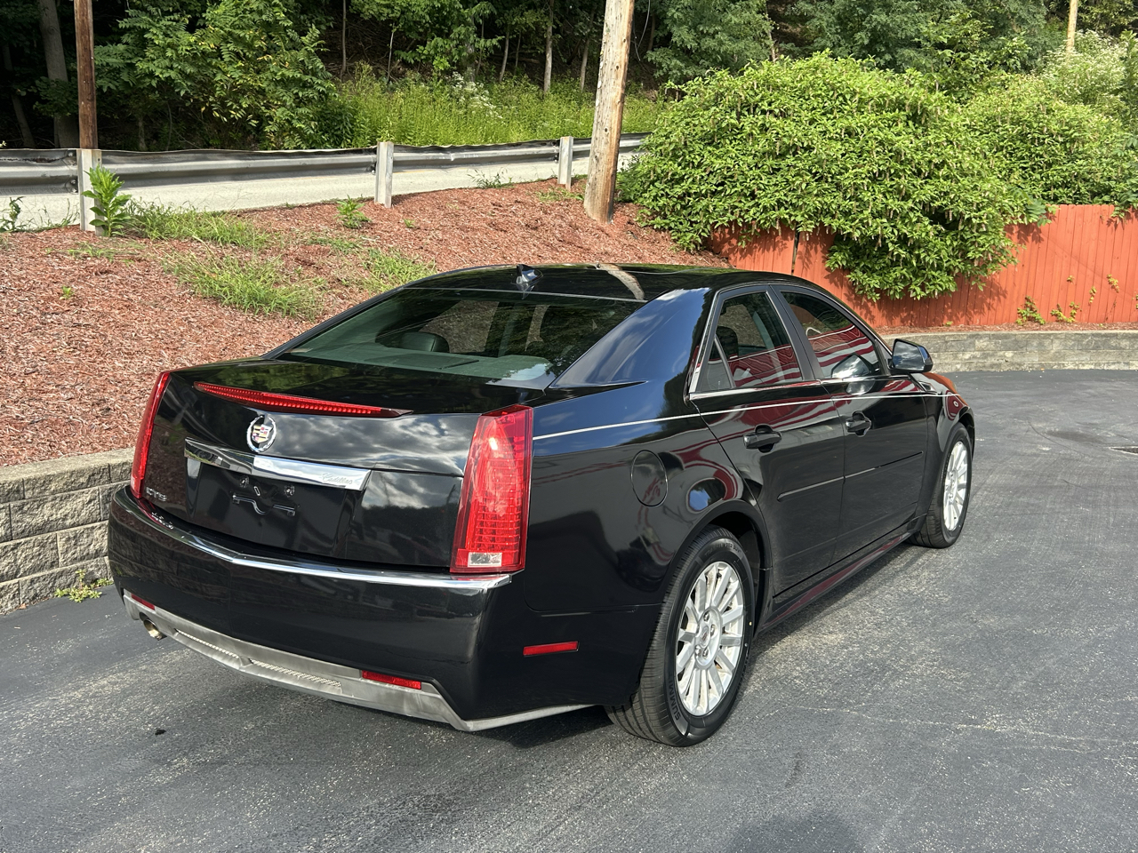 Cadillac CTS Sedan 4dr Sdn 3.0L RWD 2011