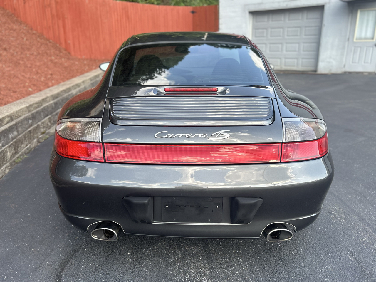 Porsche 911 2dr Cpe Carrera 4S Tiptronic 2004