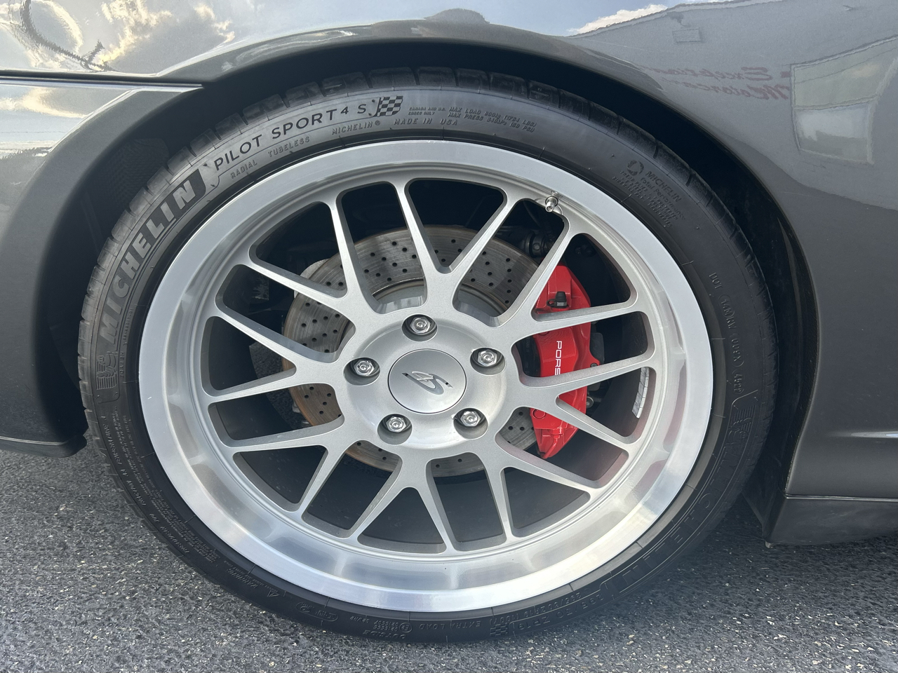 Porsche 911 2dr Cpe Carrera 4S Tiptronic 2004