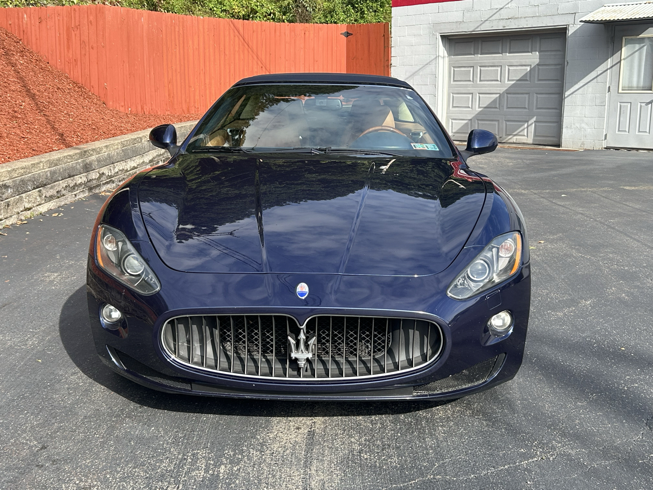 Maserati GranTurismo Convertible 2dr Conv GranTurismo 2011