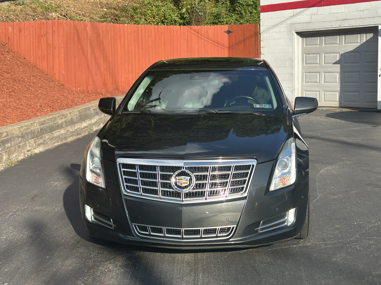 Cadillac XTS 4dr Sdn Luxury FWD 2014