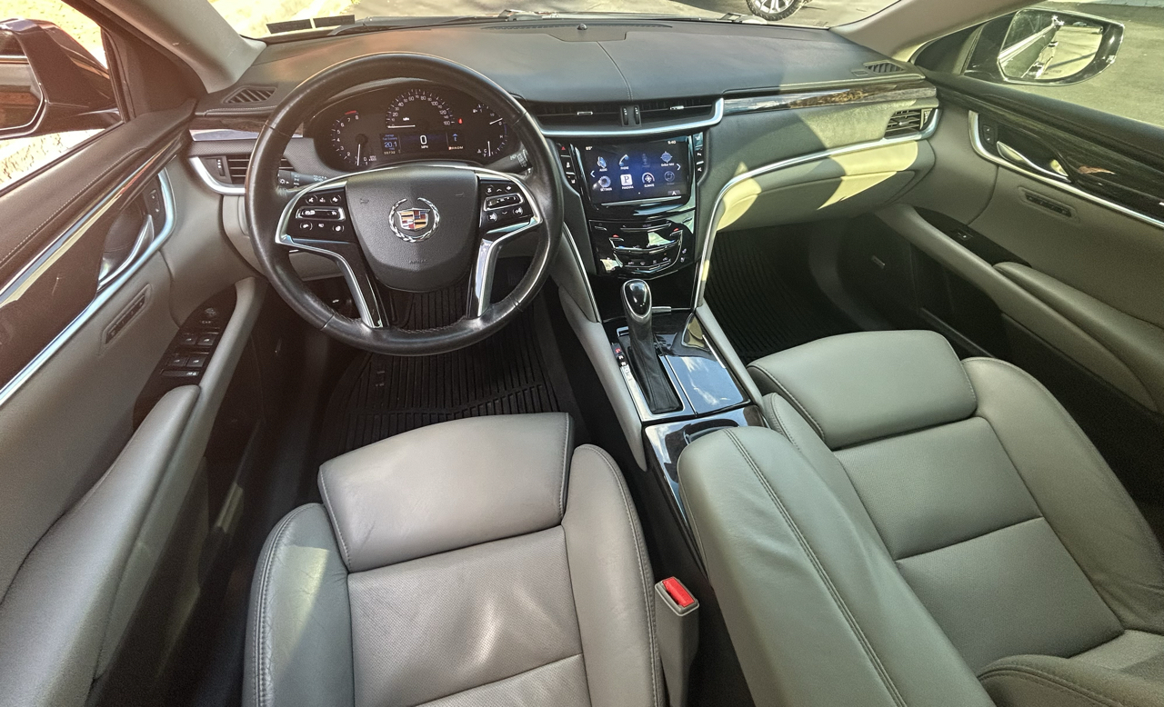 Cadillac XTS 4dr Sdn Luxury FWD 2014