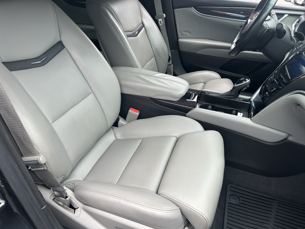 Cadillac XTS 4dr Sdn Luxury FWD 2014