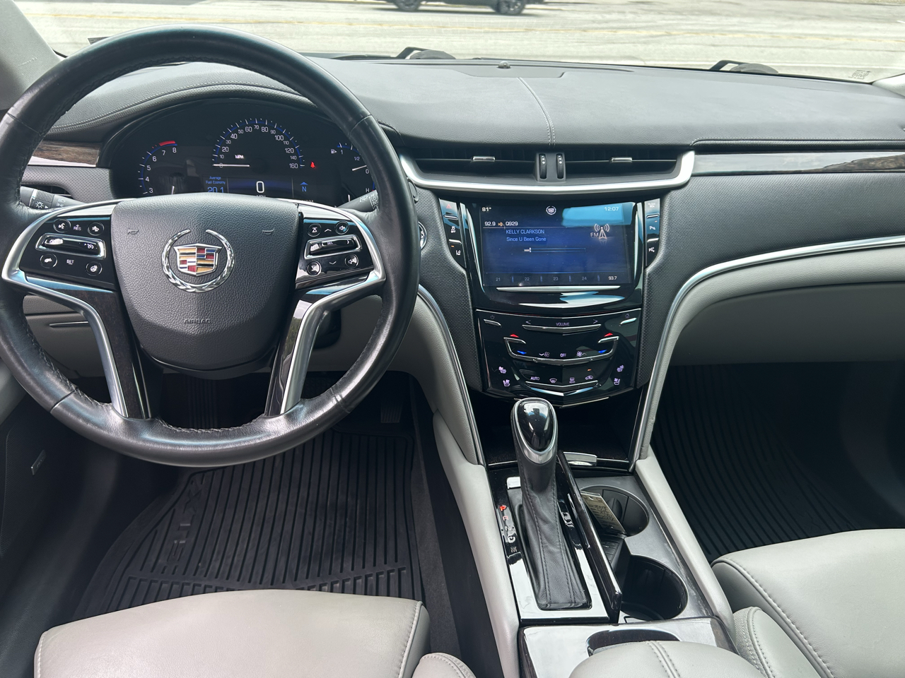 Cadillac XTS 4dr Sdn Luxury FWD 2014