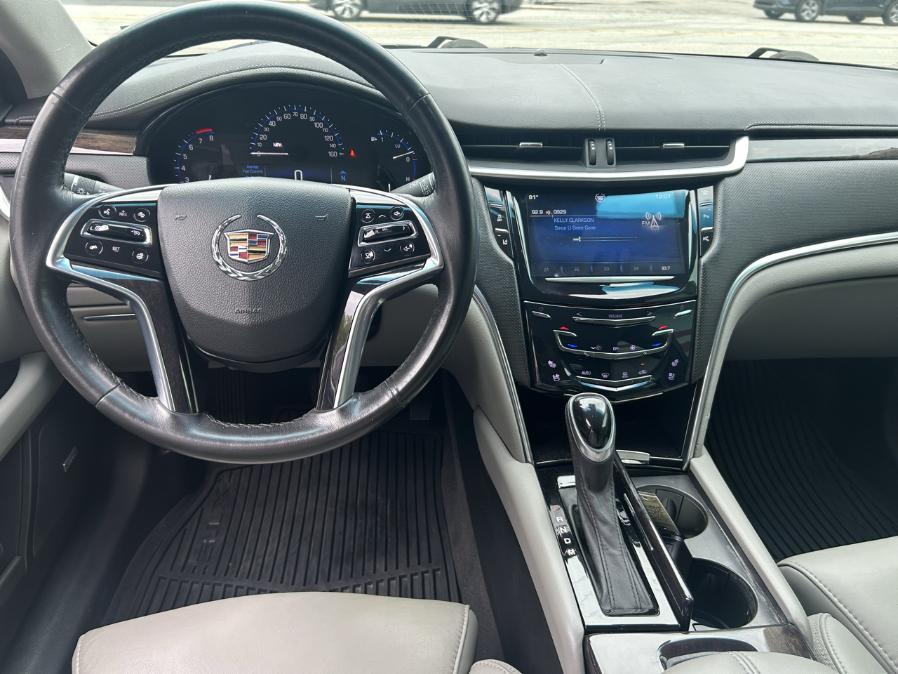 Cadillac XTS 4dr Sdn Luxury FWD 2014