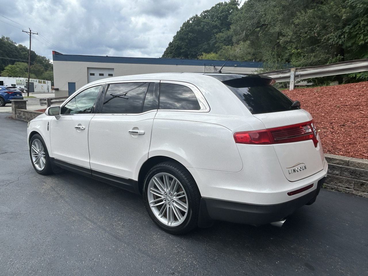 Lincoln MKT 4dr Wgn 3.5L AWD EcoBoost 2014