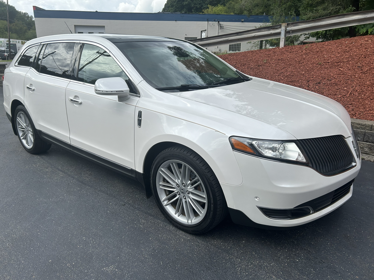 Lincoln MKT 4dr Wgn 3.5L AWD EcoBoost 2014
