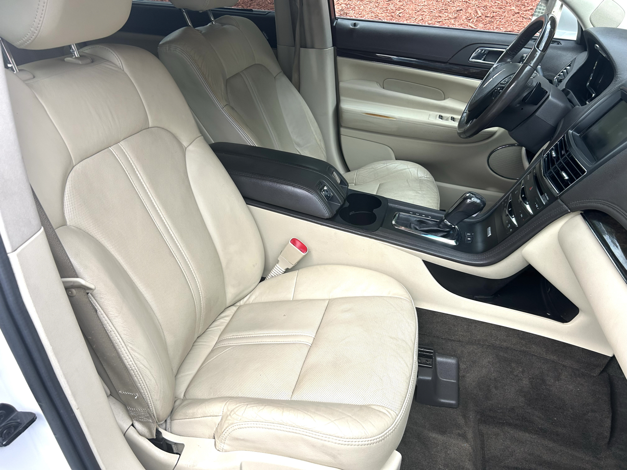 Lincoln MKT 4dr Wgn 3.5L AWD EcoBoost 2014