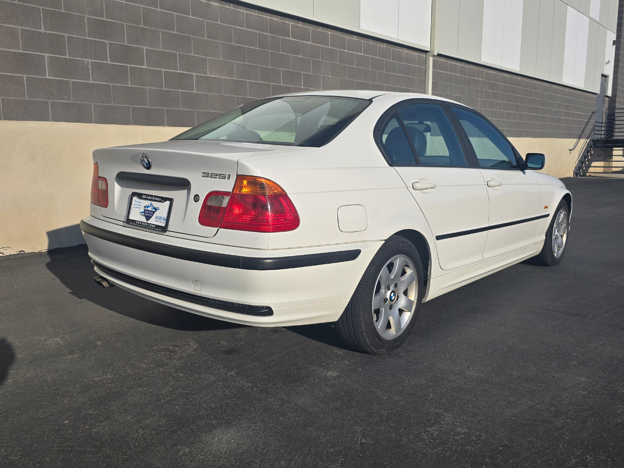 BMW 3-Series 325i 2001 BMW 3-Series 325i 2001