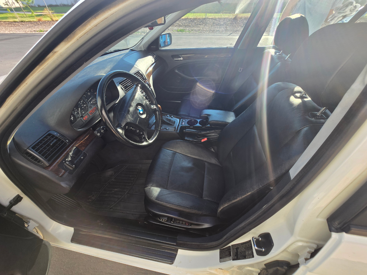 BMW 3-Series 325i 2001 BMW 3-Series 325i 2001