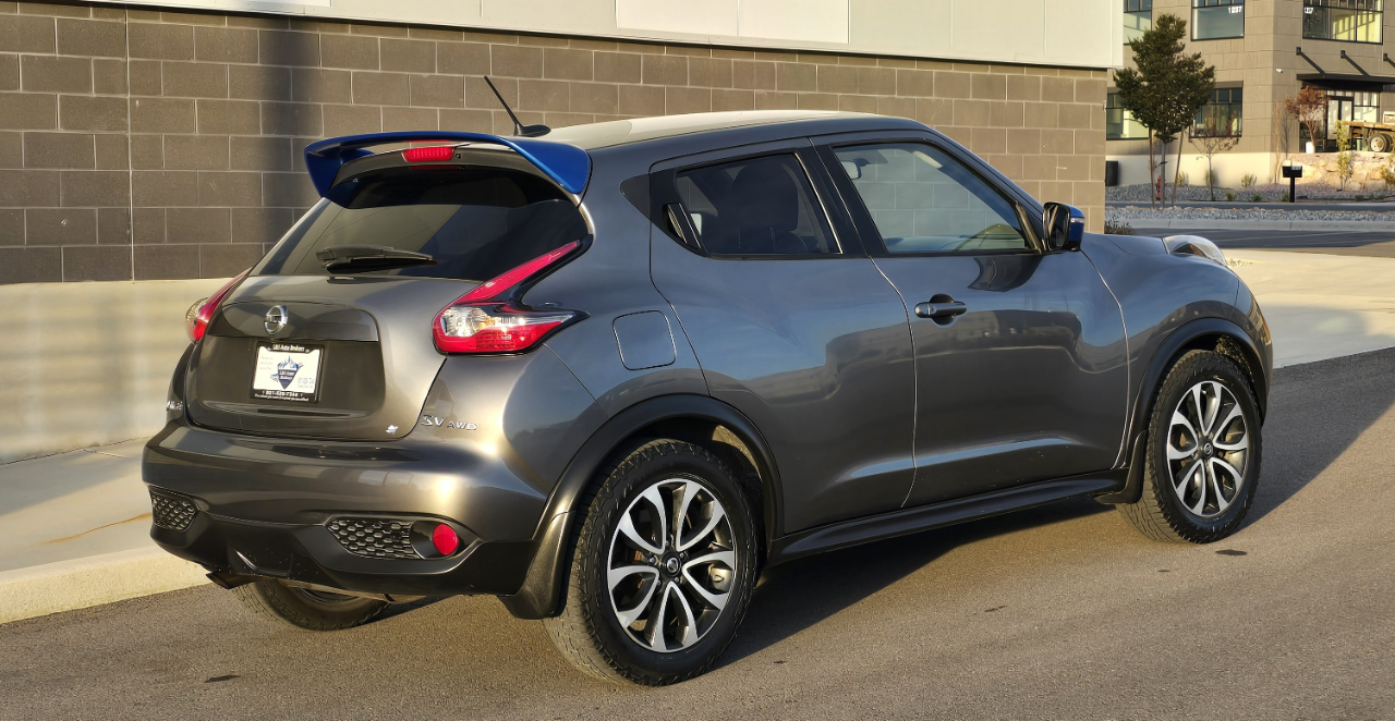 Nissan Juke S AWD 2015 Nissan Juke S AWD 2015