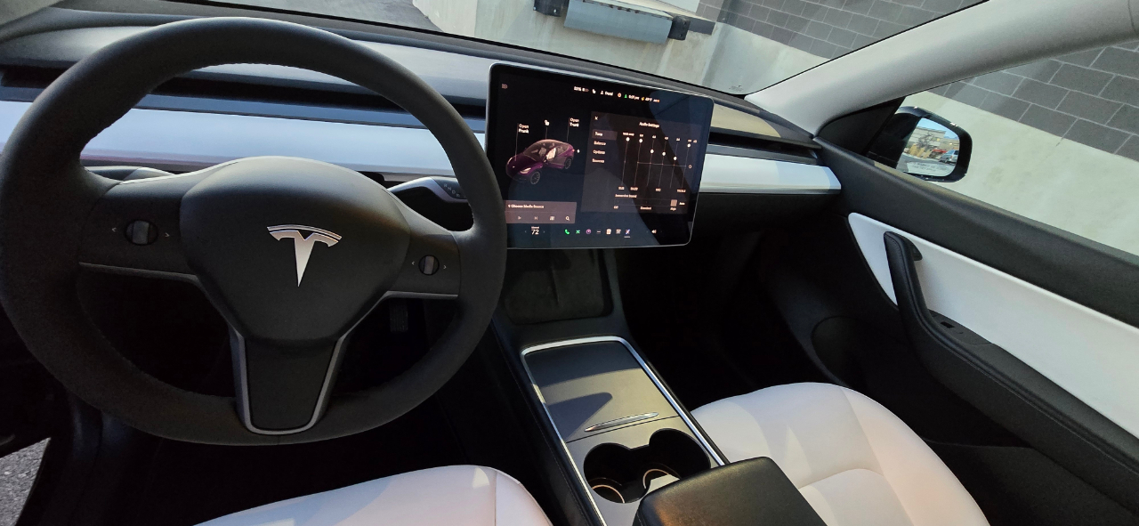 Tesla Model Y Long Range AWD 2022 Tesla Model Y Long Range AWD 2022