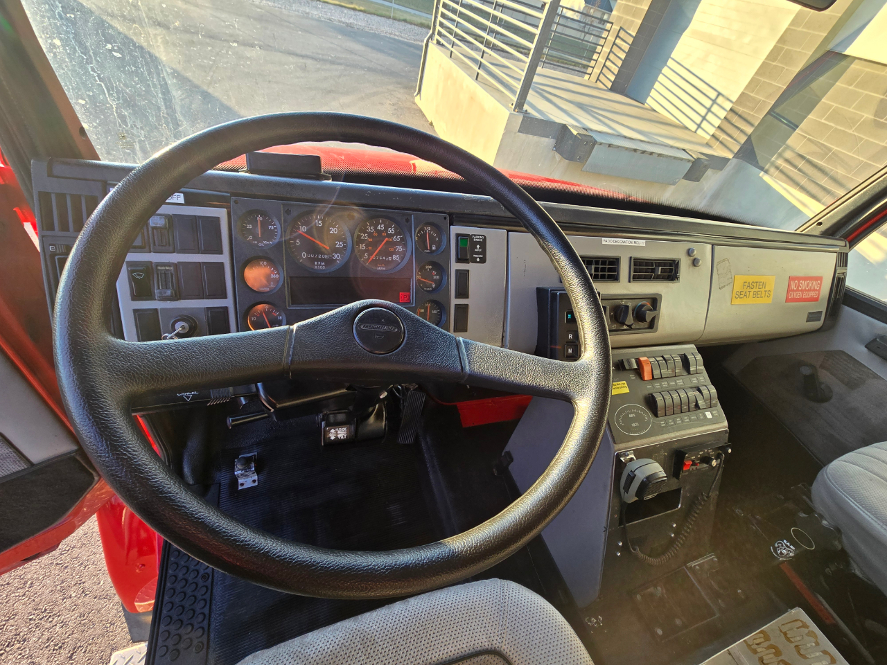 Freightliner FL60  1997