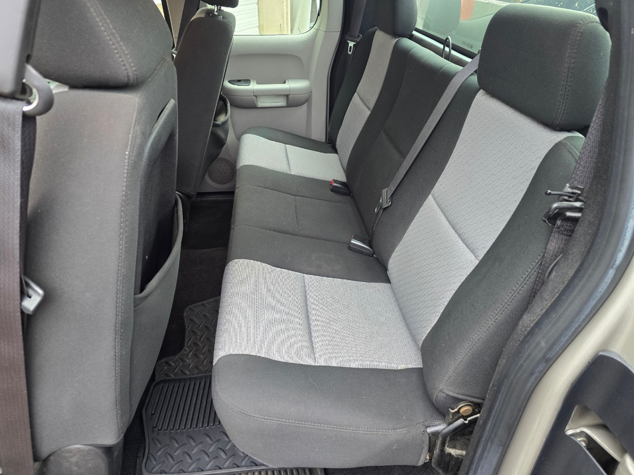 GMC Sierra 2500HD Work Truck Ext. Cab Long Box 2WD 2009