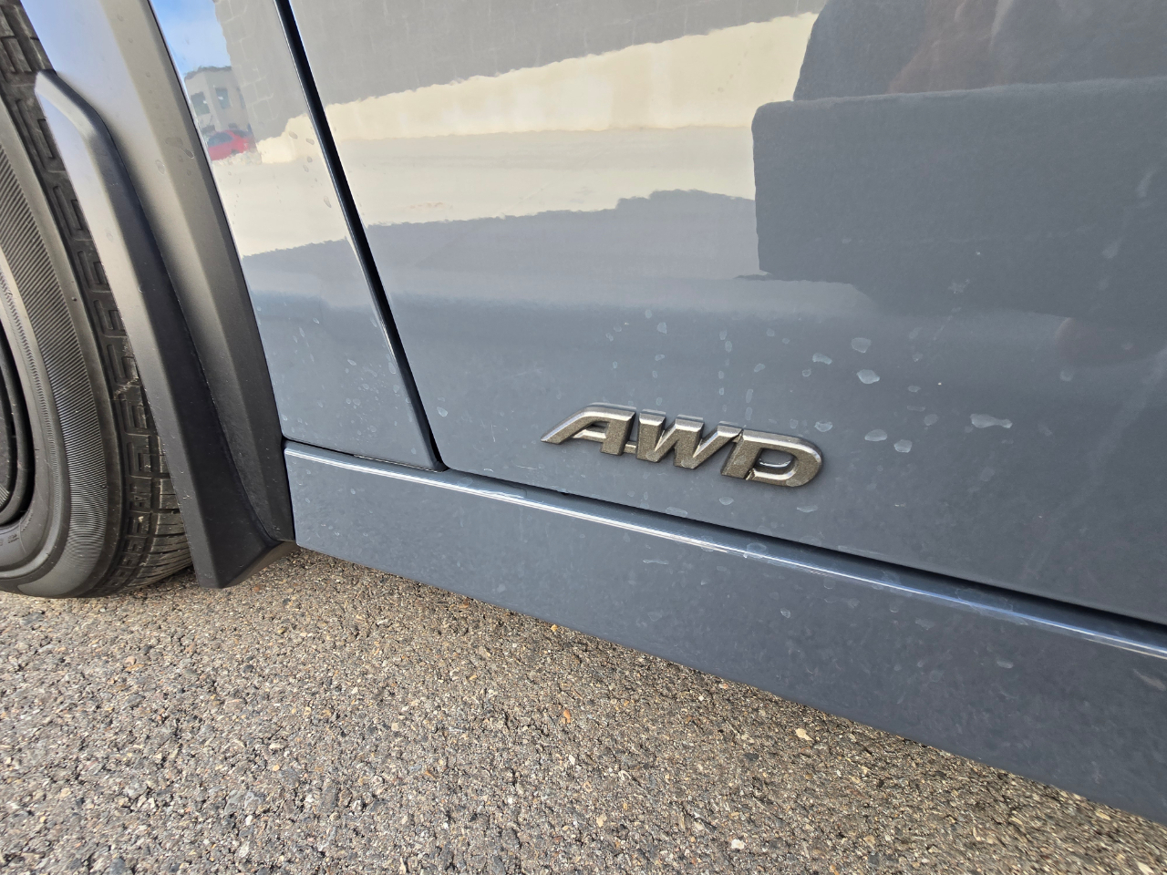 Toyota Prius LE AWD 2024