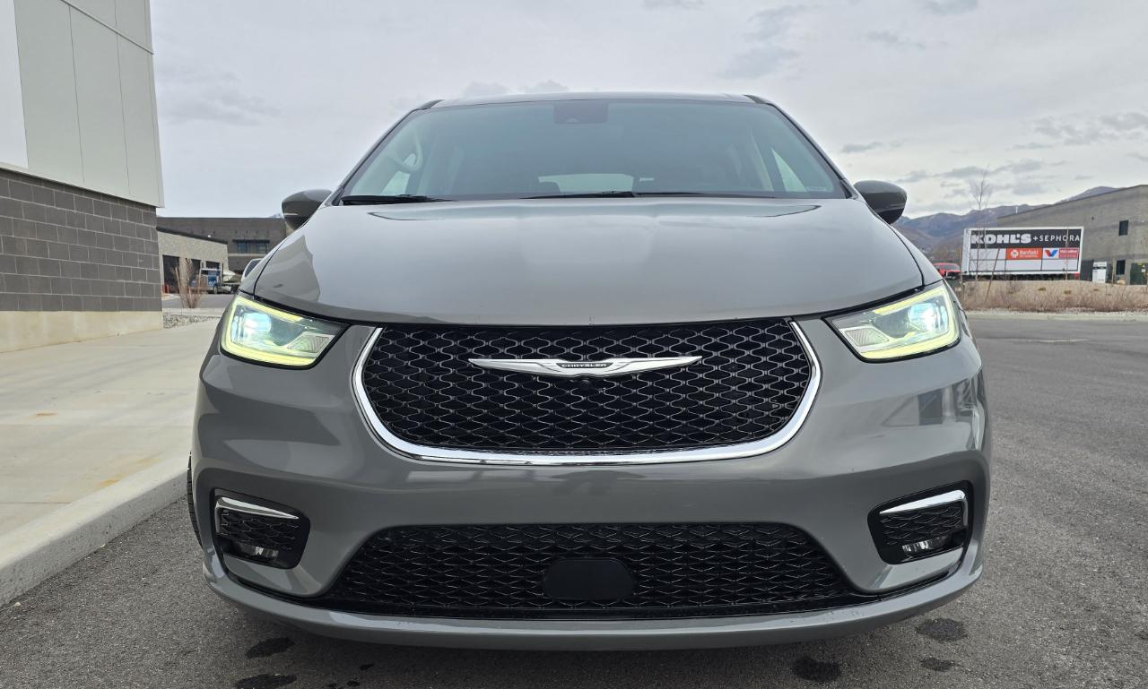 Chrysler Pacifica Touring L 2023