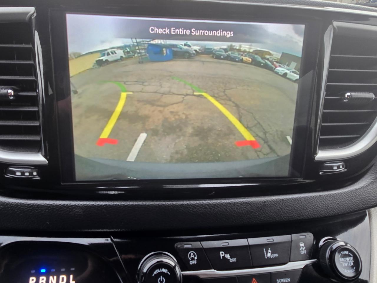 Chrysler Pacifica Touring L 2023