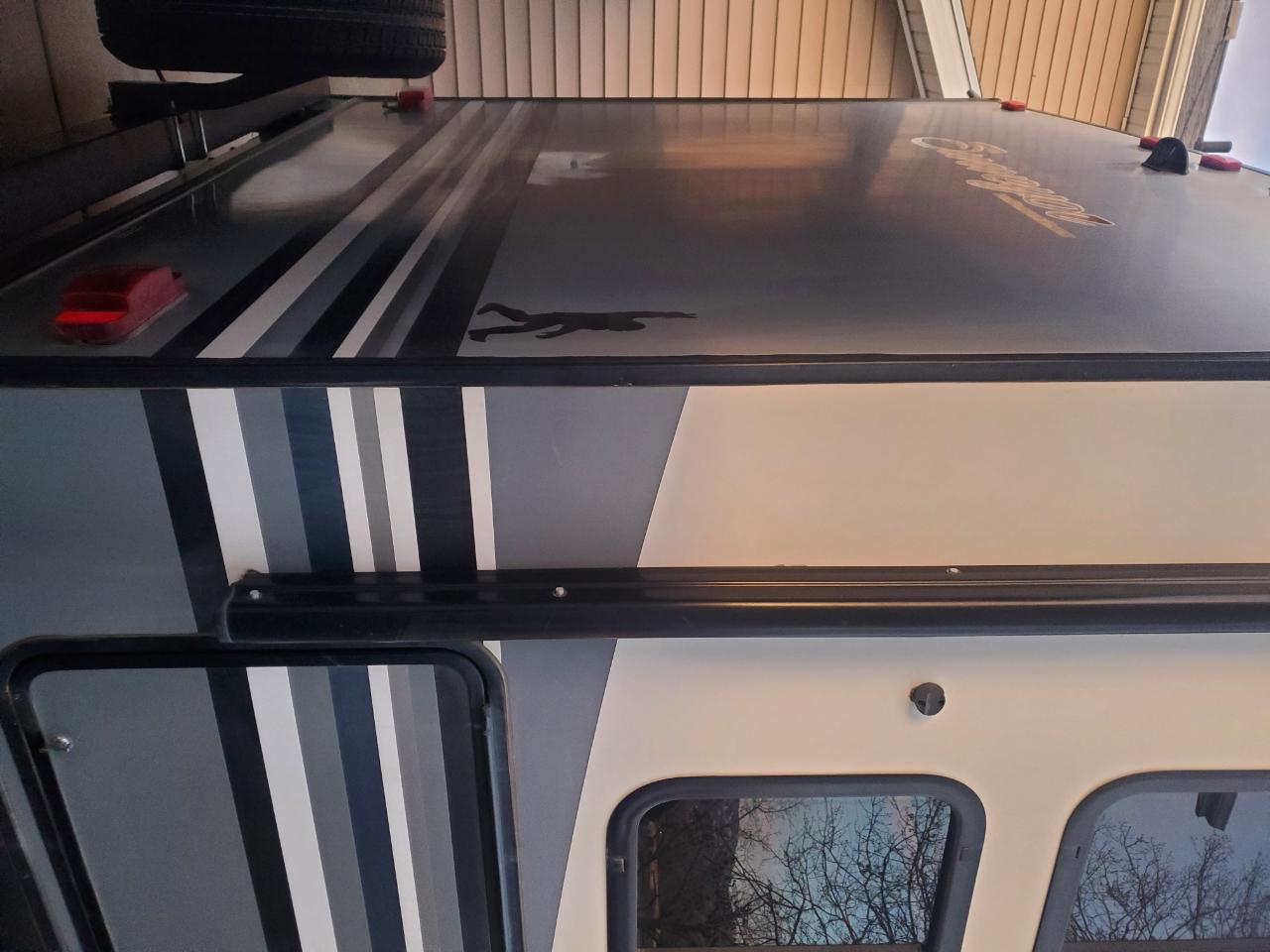 Forest River Surveyor  2018