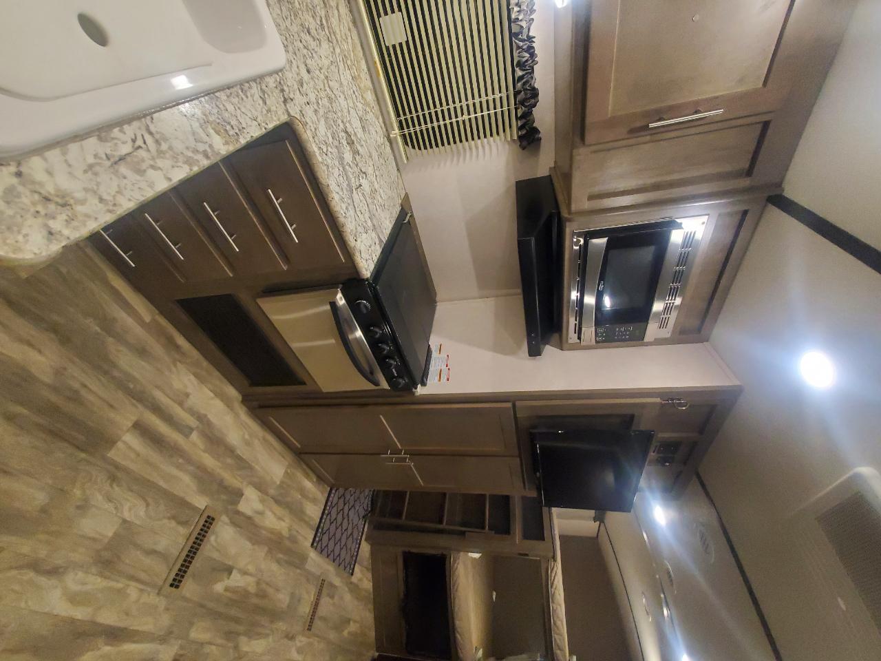 Forest River Surveyor  2018