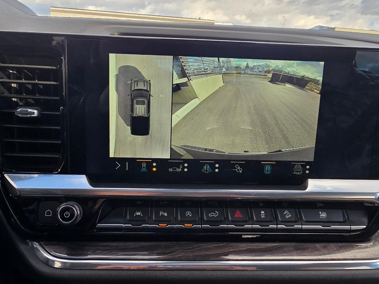 Chevrolet Silverado 1500 LTZ Crew Cab 4WD 2023