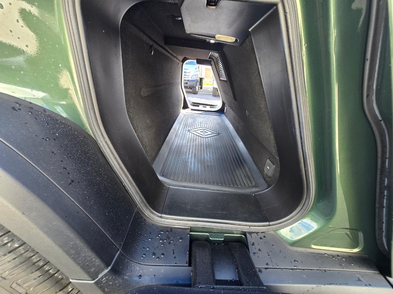 Rivian R1T Adventure Performance Dual-Motor Max Pack 2024