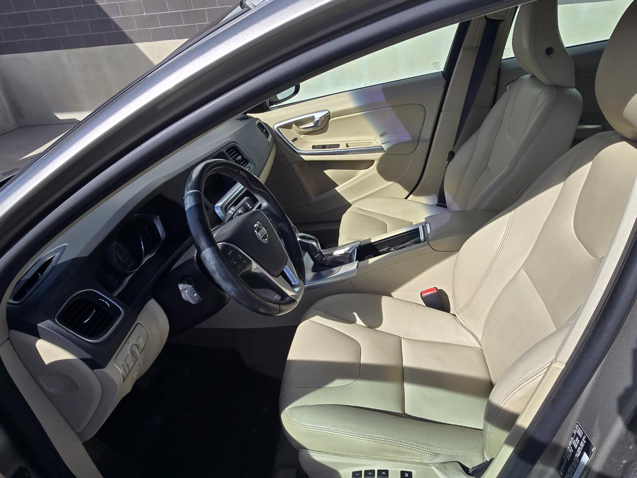 Volvo V60 T5 Premier Plus AWD 2015