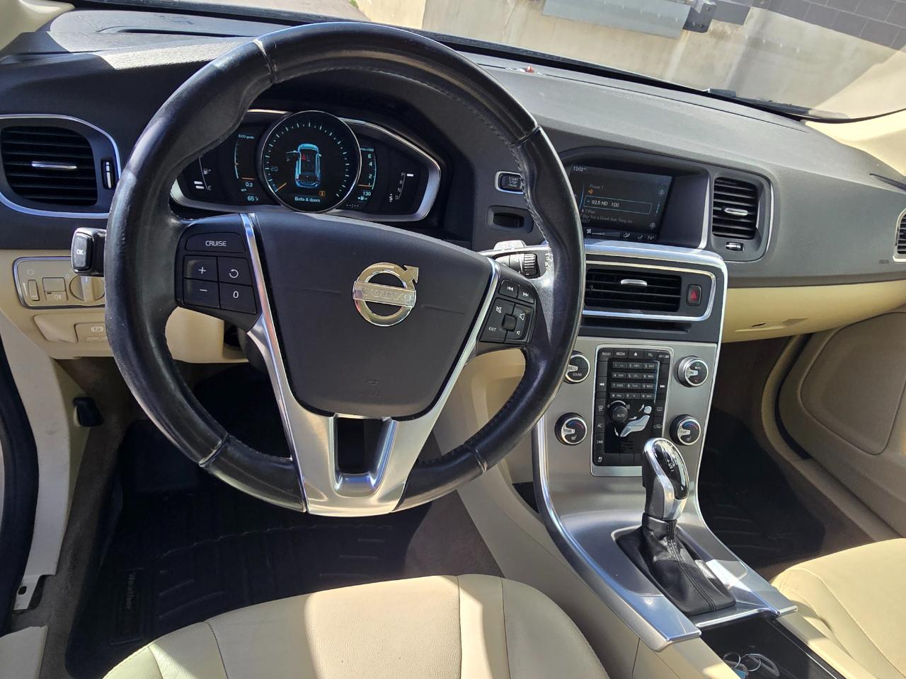 Volvo V60 T5 Premier Plus AWD 2015