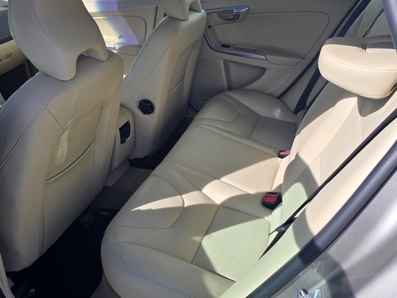 Volvo V60 T5 Premier Plus AWD 2015