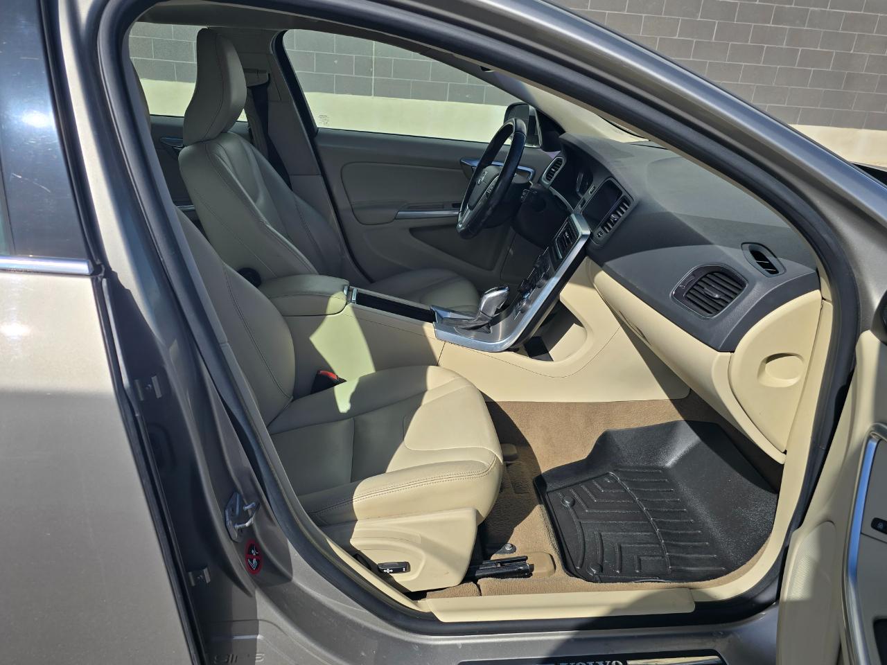 Volvo V60 T5 Premier Plus AWD 2015