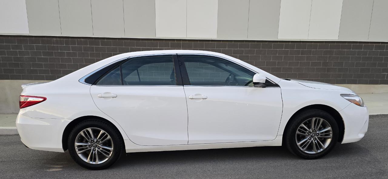 Toyota Camry SE 2017