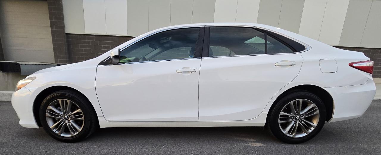Toyota Camry SE 2017