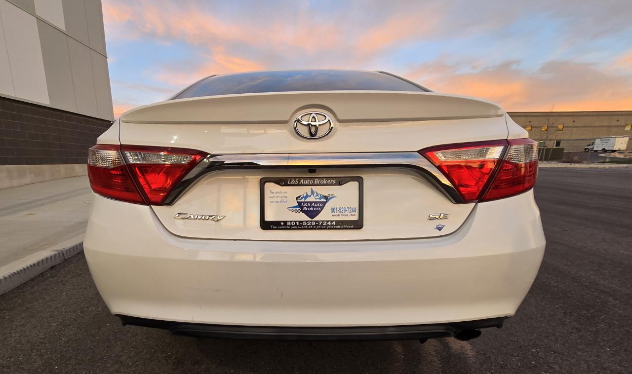 Toyota Camry SE 2017
