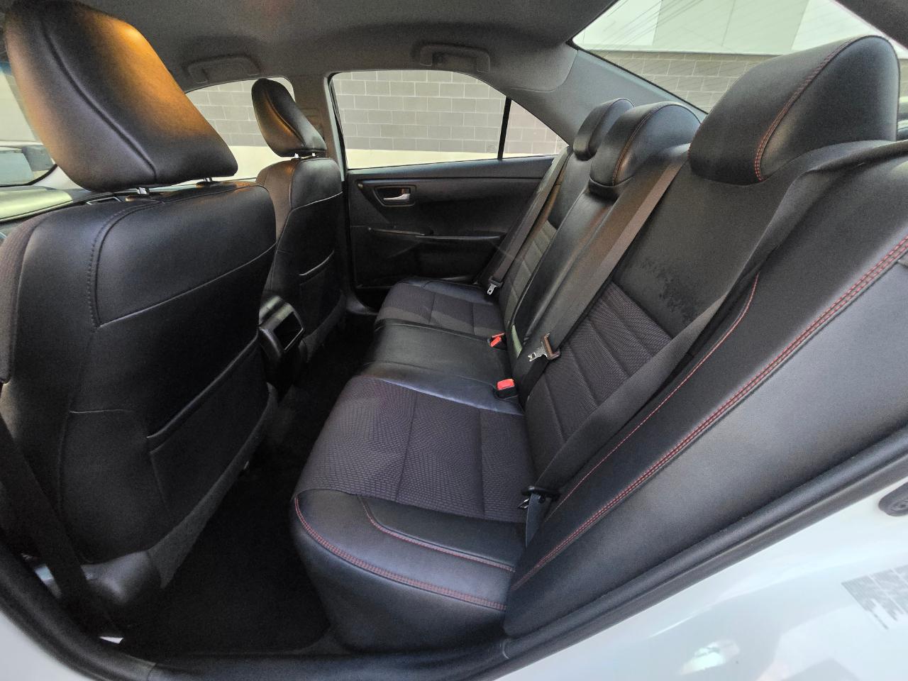 Toyota Camry SE 2017