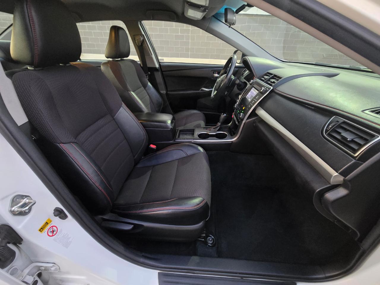 Toyota Camry SE 2017