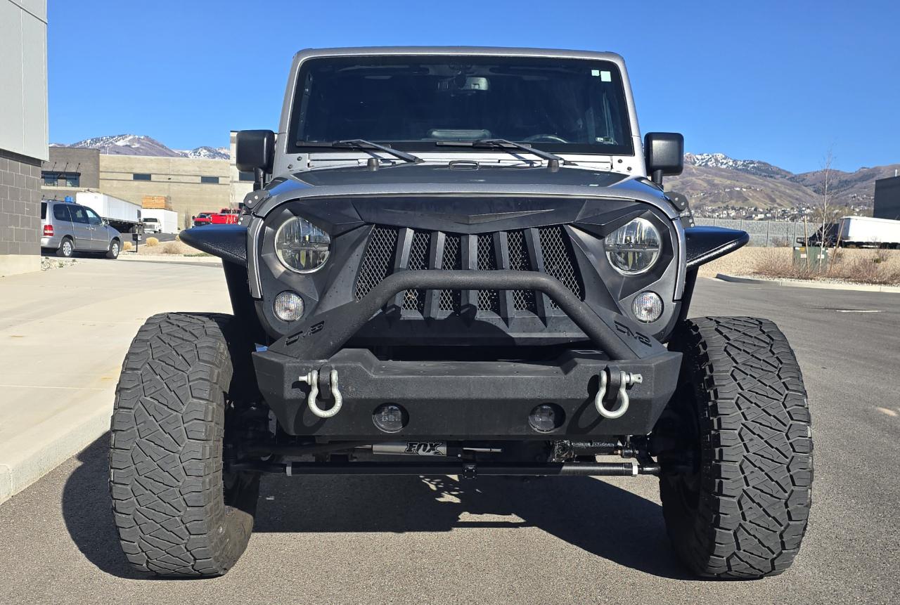 Jeep Wrangler Unlimited Sahara 4WD 2015