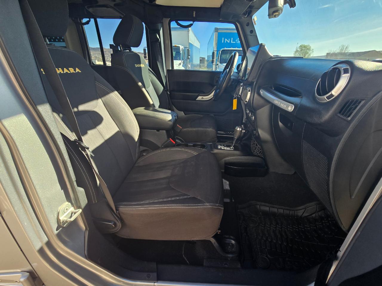 Jeep Wrangler Unlimited Sahara 4WD 2015