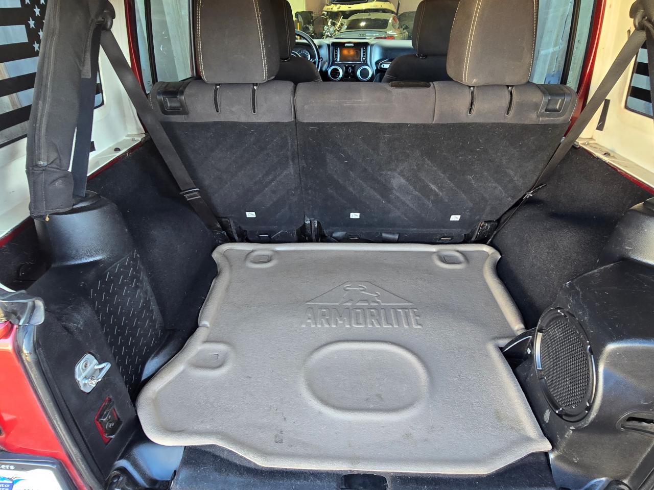 Jeep Wrangler Unlimited Sahara 4WD 2013