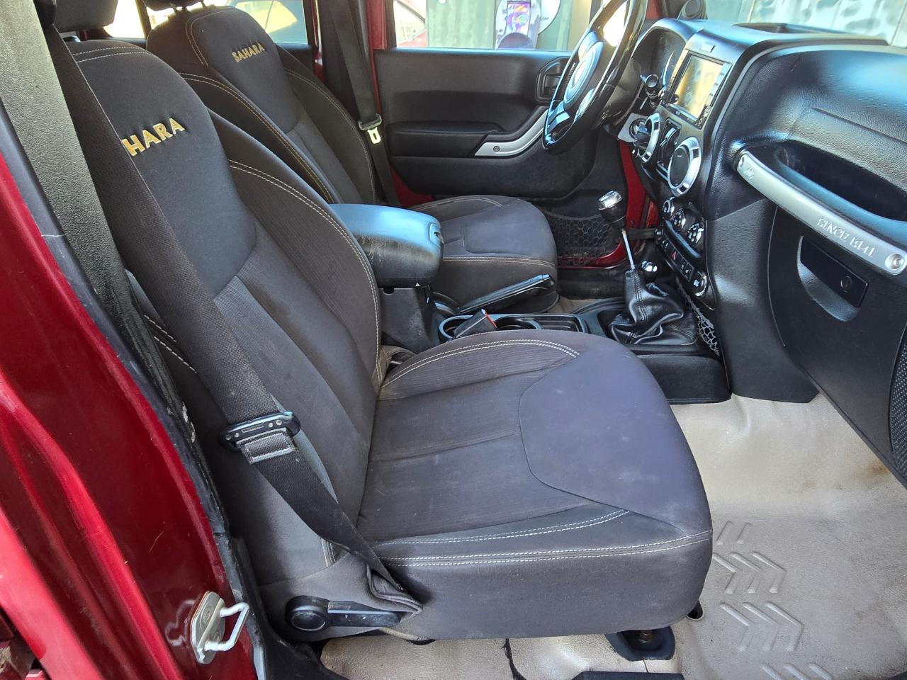 Jeep Wrangler Unlimited Sahara 4WD 2013