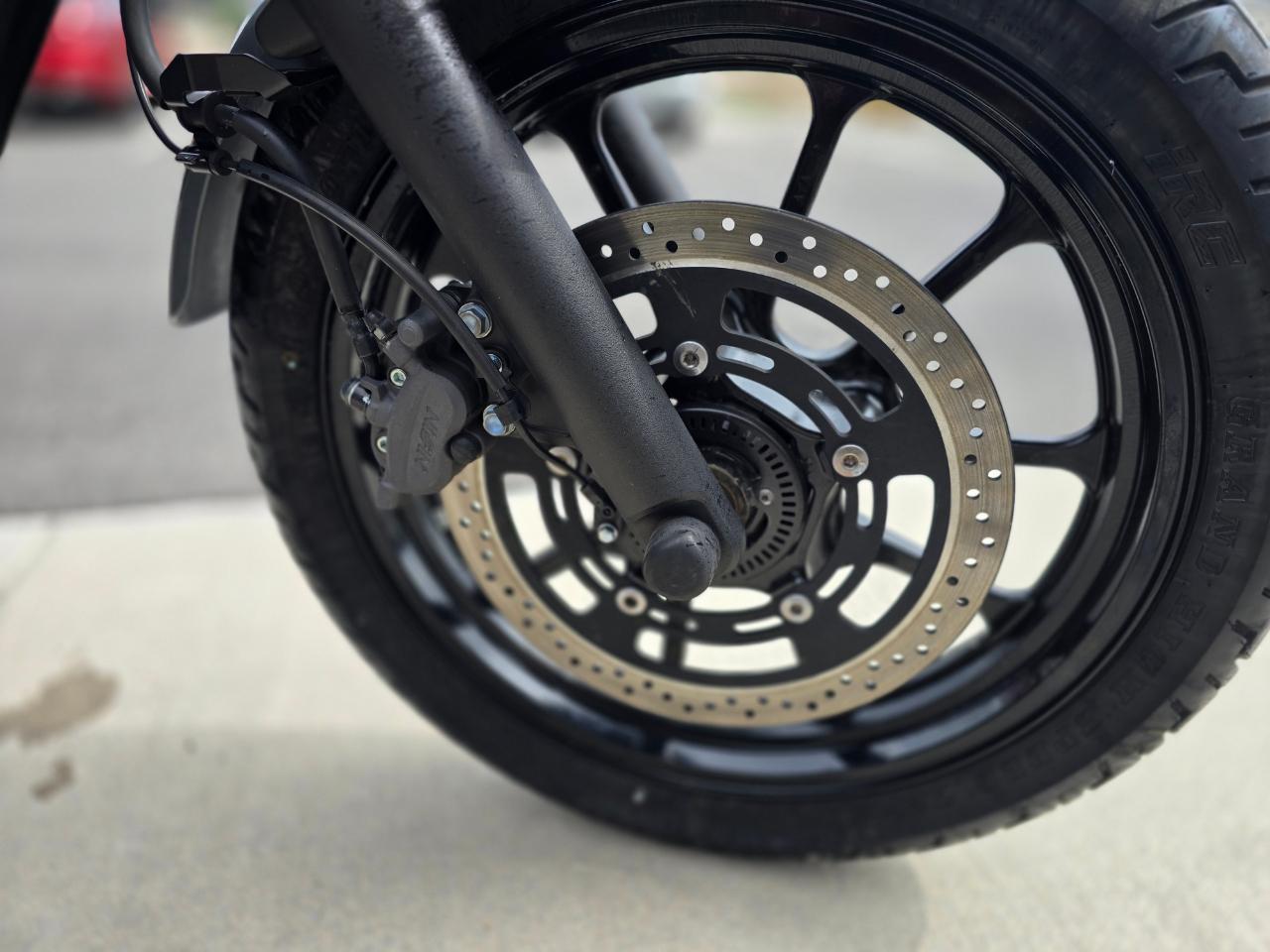 Kawasaki ELIMINATOR  2024