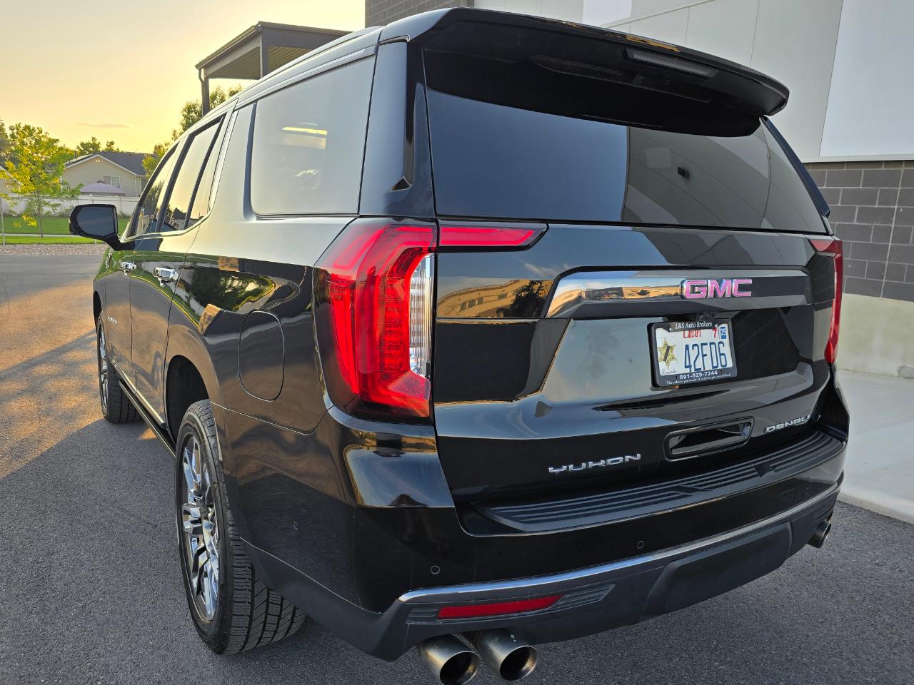 GMC Yukon Denali Ultimate 4WD 2023