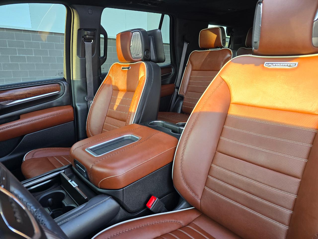 GMC Yukon Denali Ultimate 4WD 2023