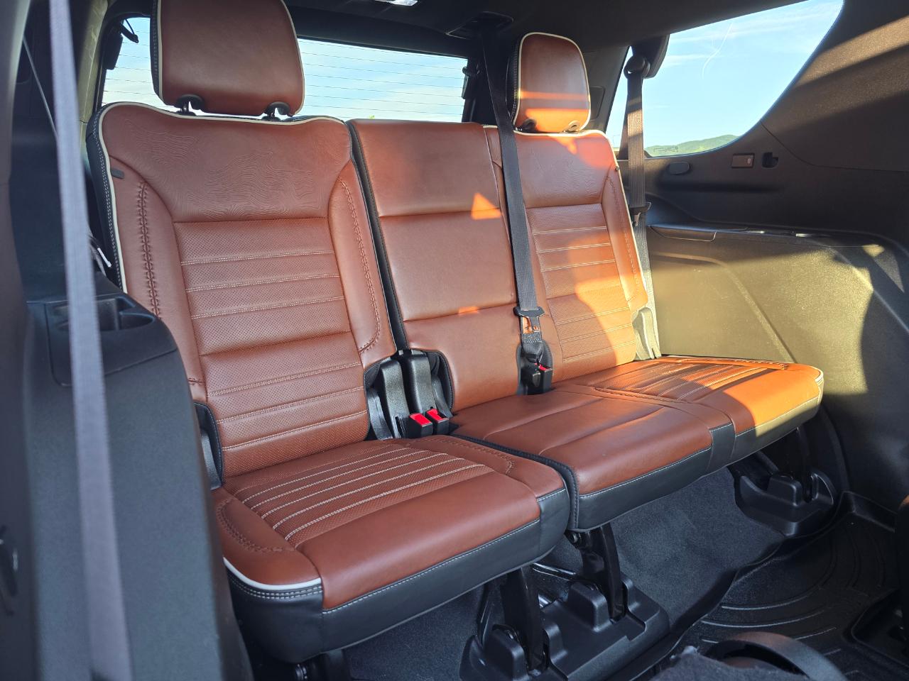 GMC Yukon Denali Ultimate 4WD 2023