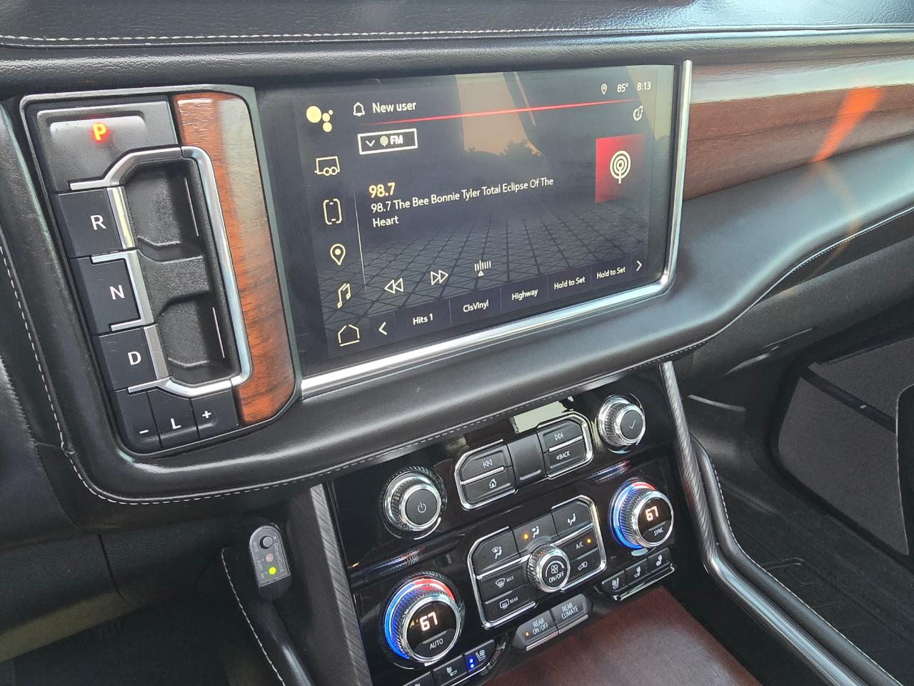 GMC Yukon Denali Ultimate 4WD 2023