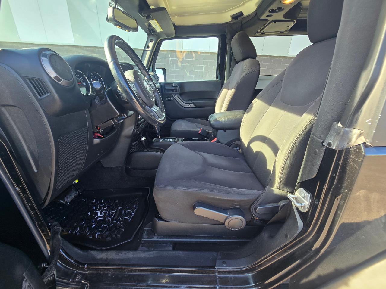 Jeep Wrangler Sport 4WD 2016