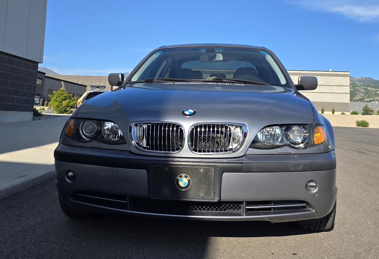 BMW 3-Series 330xi Sedan 2004